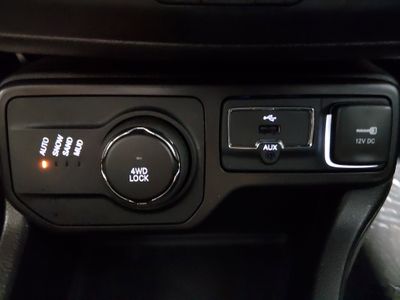 2023 Jeep Renegade - Photo 18
