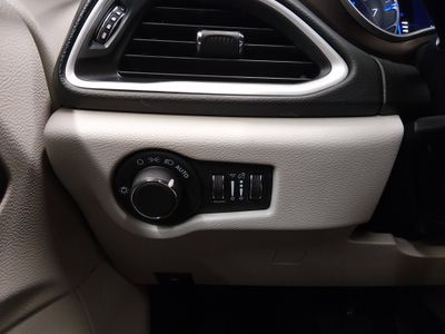 2023 Chrysler Voyager - Photo 13