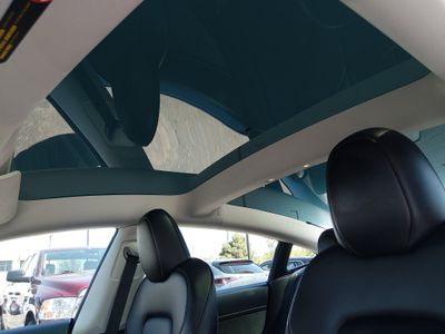 2023 Tesla Model 3 — photo 23 view