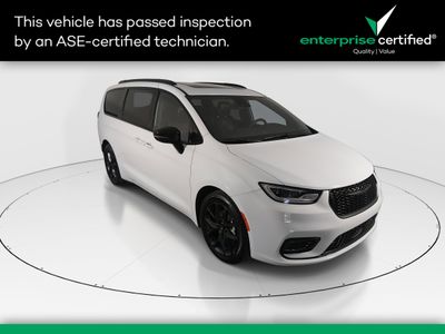 2025 Chrysler Pacifica - Photo 1