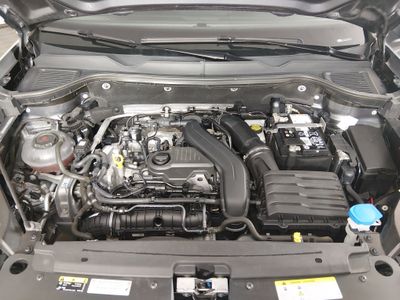2024 Volkswagen Taos - Photo 9