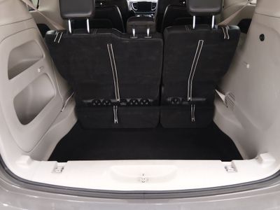 2022 Chrysler Pacifica — photo 11 view
