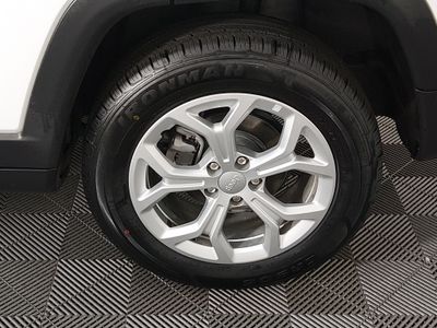 2024 Jeep Compass - Photo 10