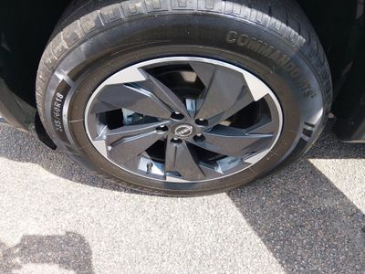 2024 Nissan Rogue — photo 10 view