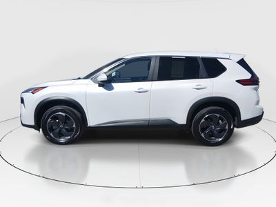 2024 Nissan Rogue - Photo 4