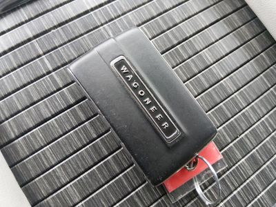 2024 Jeep Wagoneer - Photo 15