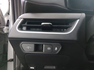 2025 Kia K4 - Photo 13