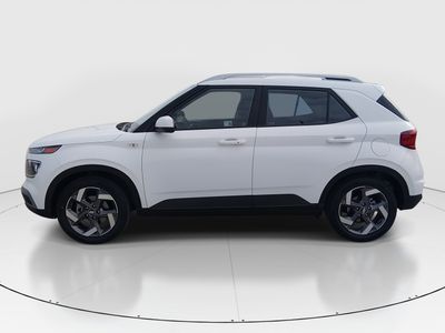 2025 Hyundai Venue - Photo 4