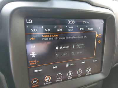 2023 Jeep Renegade - Photo 19