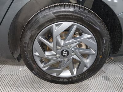 2024 Hyundai Elantra - Photo 10