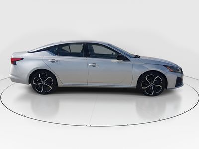 2024 Nissan Altima - Photo 8