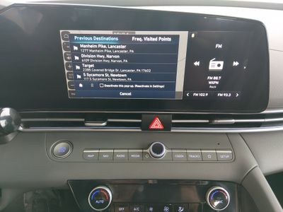 2024 Hyundai Elantra - Photo 19