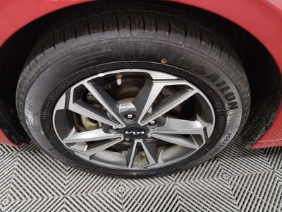 2024 Kia Forte — photo 10 view