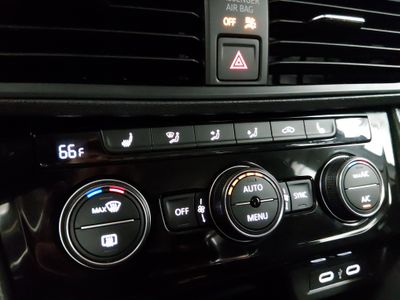 2024 Volkswagen Jetta - Photo 17