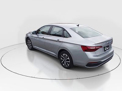 2024 Volkswagen Jetta - Photo 5