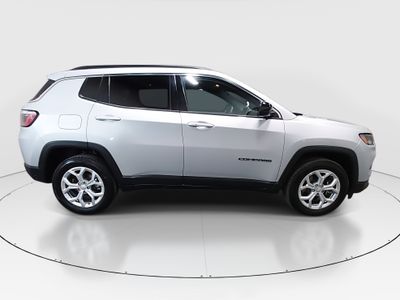 2024 Jeep Compass - Photo 8