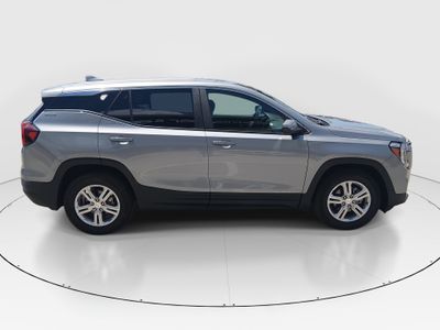 2024 GMC Terrain — photo 8 view