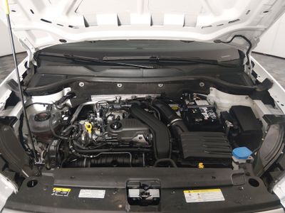 2024 Volkswagen Taos - Photo 9