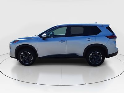 2024 Nissan Rogue - Photo 4