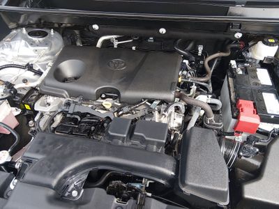 2024 Toyota RAV4 - Photo 9