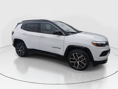 2025 Jeep Compass - Photo 8