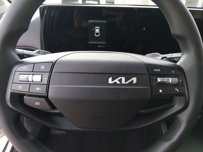2025 Kia K4 - Photo 12