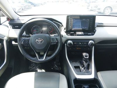 2021 Toyota RAV4 - Photo 12