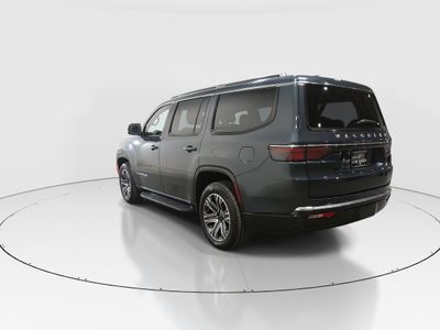 2024 Jeep Wagoneer - Photo 5