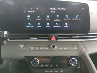 2024 Hyundai Elantra - Photo 23