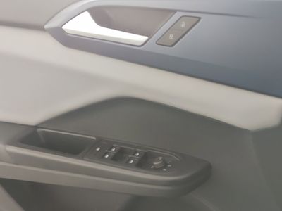 2022 Volkswagen Taos - Photo 18