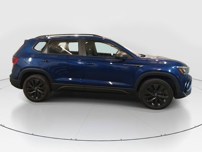 2024 Volkswagen Taos - Photo 8