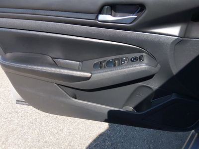2024 Nissan Altima - Photo 18