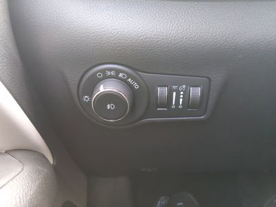 2023 Jeep Compass - Photo 13