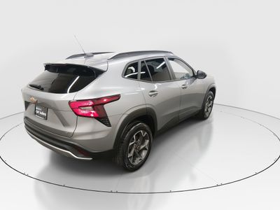 2024 Chevrolet Trax - Photo 7