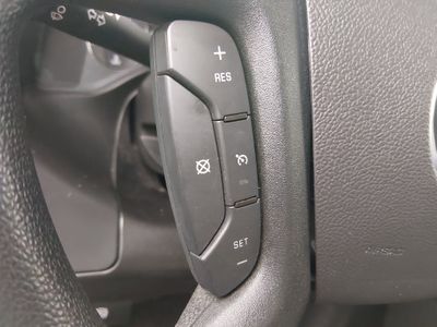 2025 Chevrolet Express Passenger - Photo 12