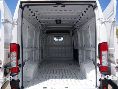 2025 Ram ProMaster Cargo Van - Photo 11