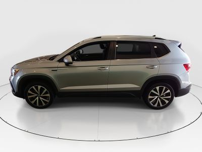 2024 Volkswagen Taos - Photo 4