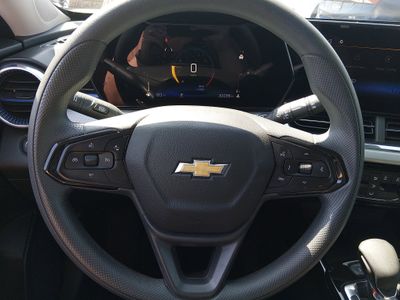 2025 Chevrolet Trax - Photo 12