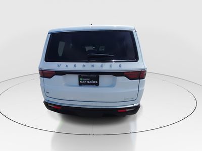 2024 Jeep Wagoneer - Photo 6