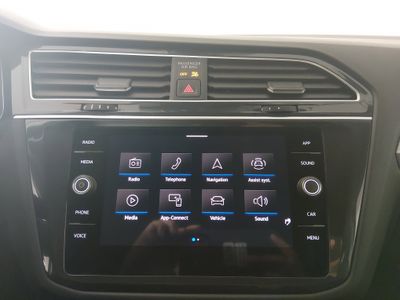 2024 Volkswagen Tiguan - Photo 17