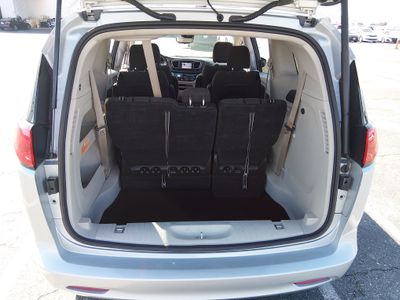 2023 Chrysler Voyager - Photo 11