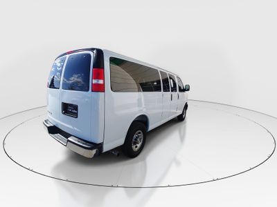 2025 Chevrolet Express 15 Passenger - Photo 7