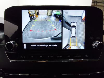 2024 Mitsubishi Outlander — photo 16 view