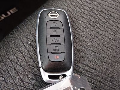 2025 Nissan Rogue - Photo 15