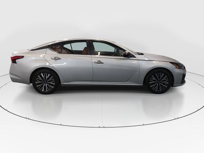 2024 Nissan Altima - Photo 8