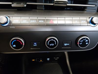 2024 Hyundai Kona - Photo 18