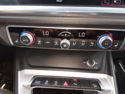 2023 Audi Q3 - Photo 17