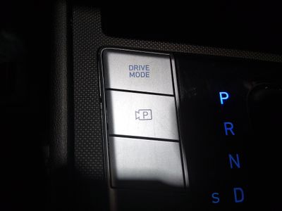 2024 Hyundai Elantra - Photo 19