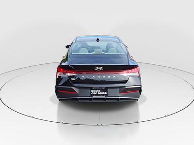 2024 Hyundai Elantra - Photo 6
