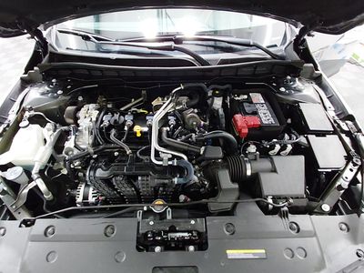 2025 Nissan Altima - Photo 9